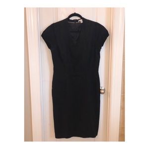 Black Banana Republic dress -stretch with sleeves